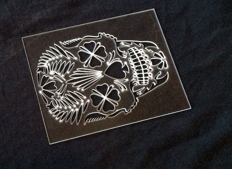 xle-acrylic-skull.jpg