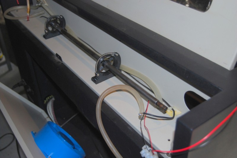 Here is the setup for aiming the mirrors.